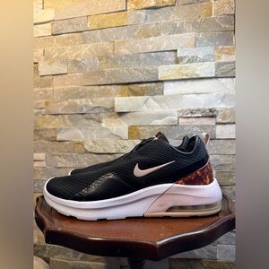 Woman’s Size 8.5 Nike Air Max Motion 2 Black Barely Rose Sneakers Shoes EUC